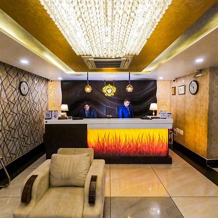 Hotel Sidh Vedantha ปัฏนา ภายนอก รูปภาพ