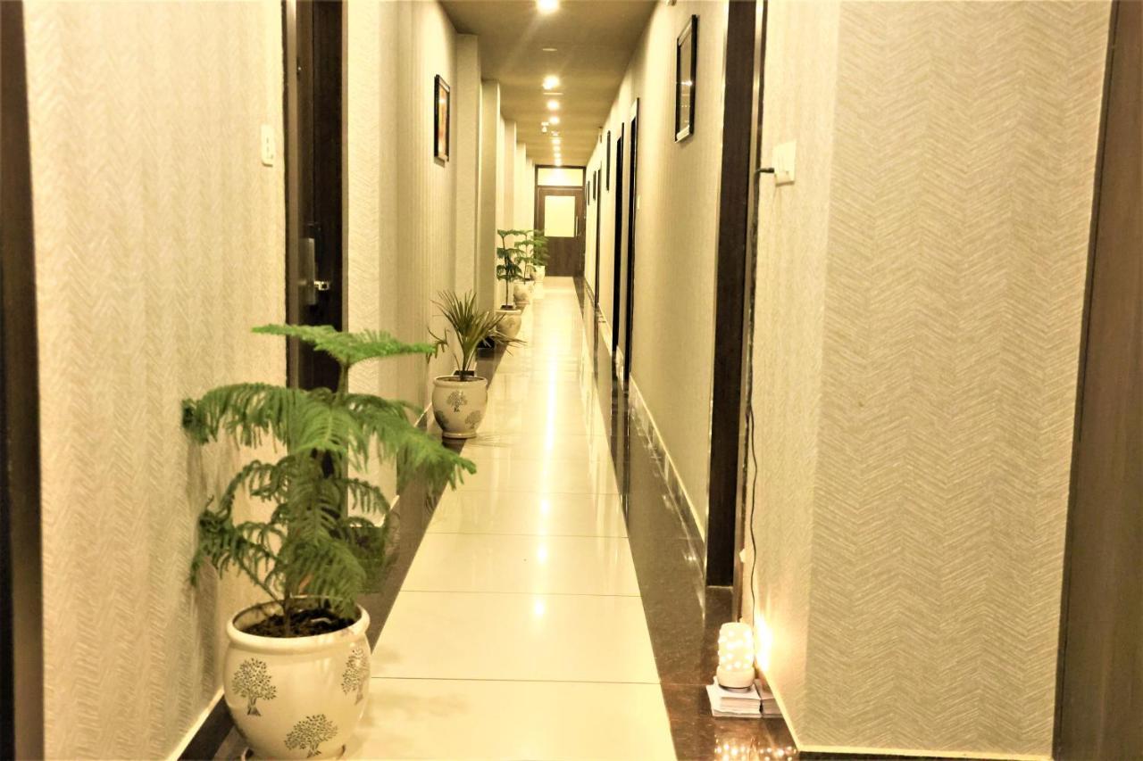 Hotel Sidh Vedantha ปัฏนา ภายนอก รูปภาพ