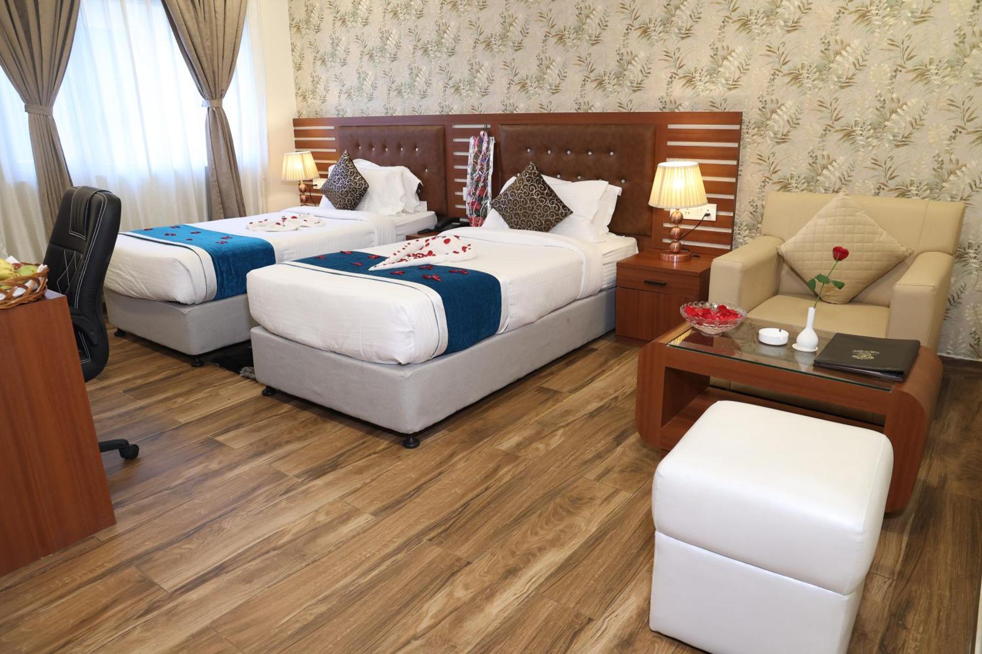 Hotel Sidh Vedantha ปัฏนา ภายนอก รูปภาพ